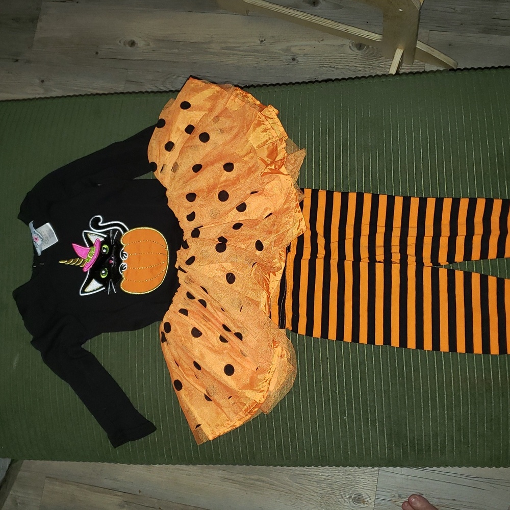 Charming Halloween Cat Costume for Kids - Black & Orange